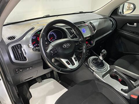 2015 Benzin Manuel Kia Sportage Beyaz Gürel Tasarım Aksesuar Otomotiv San. Tic. Ltd. Şti.