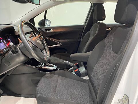 2023 Benzin Otomatik Opel Crossland Beyaz Gürel Tasarım Aksesuar Otomotiv San. Tic. Ltd. Şti.