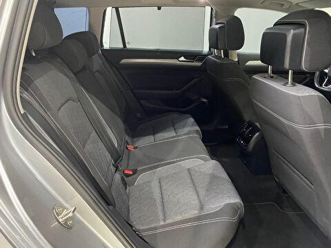 2023 Benzin Otomatik Volkswagen Passat Gri Gürel Tasarım Aksesuar Otomotiv San. Tic. Ltd. Şti.