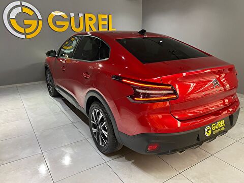 2024 Benzin Otomatik Citroen C4 X Kırmızı Gürel Tasarım Aksesuar Otomotiv San. Tic. Ltd. Şti.