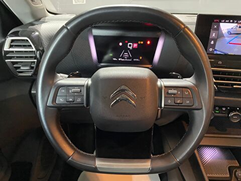 2024 Benzin Otomatik Citroen C4 X Kırmızı Gürel Tasarım Aksesuar Otomotiv San. Tic. Ltd. Şti.