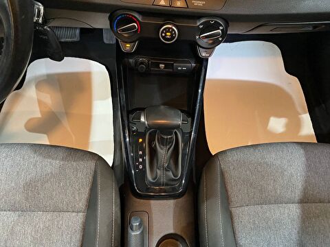 2023 Benzin Otomatik Kia Stonic Gri Gürel Tasarım Aksesuar Otomotiv San. Tic. Ltd. Şti.