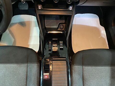 2023 Benzin Otomatik Citroen C4 X Beyaz Gürel Tasarım Aksesuar Otomotiv San. Tic. Ltd. Şti.