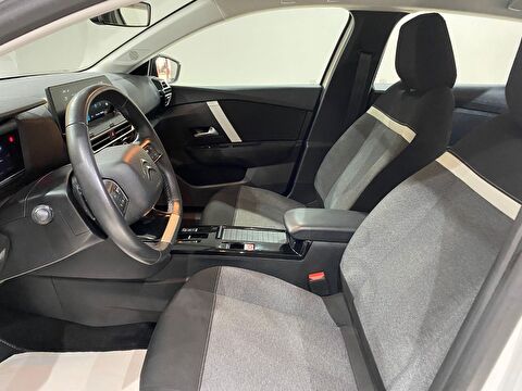 2023 Benzin Otomatik Citroen C4 X Beyaz Gürel Tasarım Aksesuar Otomotiv San. Tic. Ltd. Şti.