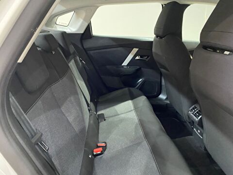 2023 Benzin Otomatik Citroen C4 X Beyaz Gürel Tasarım Aksesuar Otomotiv San. Tic. Ltd. Şti.