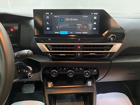 2023 Benzin Otomatik Citroen C4 X Beyaz Gürel Tasarım Aksesuar Otomotiv San. Tic. Ltd. Şti.