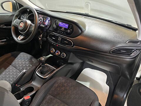 2021 Benzin Manuel Fiat Egea Beyaz Gürel Tasarım Aksesuar Otomotiv San. Tic. Ltd. Şti.