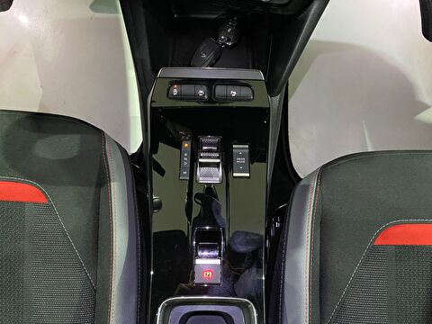 2023 Benzin Otomatik Opel Mokka Siyah Gürel Tasarım Aksesuar Otomotiv San. Tic. Ltd. Şti.