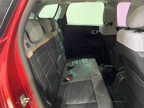 TaksitliOto.Net | 2.El Citroen C3 AirCross SUV 1.2 PureTech S&S Shine Çift Renk EAT6 | Otomatik & Benzin | Kırmızı | İzmir.2el 2023 Benzin Otomatik Citroen C3 AirCross Kırmızı Gürel Tasarım Aksesuar Otomotiv San. Tic. Ltd. Şti.