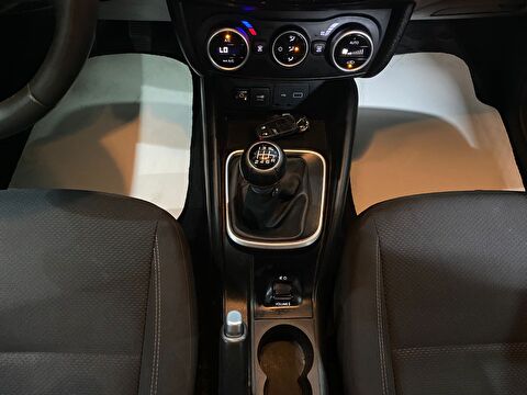 2021 Benzin + LPG Manuel Fiat Egea Beyaz Gürel Tasarım Aksesuar Otomotiv San. Tic. Ltd. Şti.