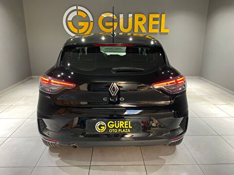 2024 Benzin Otomatik Renault Clio Siyah Gürel Tasarım Aksesuar Otomotiv San. Tic. Ltd. Şti.