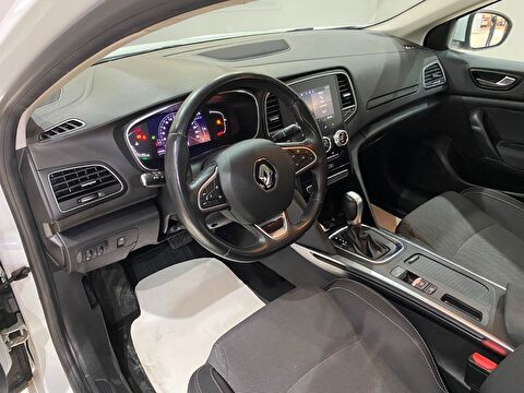 2023 Benzin Otomatik Renault Megane Beyaz Gürel Tasarım Aksesuar Otomotiv San. Tic. Ltd. Şti.