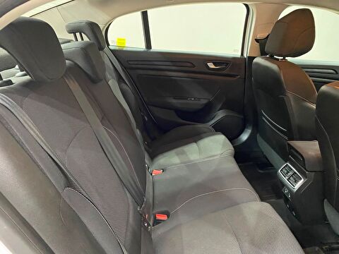 2023 Benzin Otomatik Renault Megane Beyaz Gürel Tasarım Aksesuar Otomotiv San. Tic. Ltd. Şti.