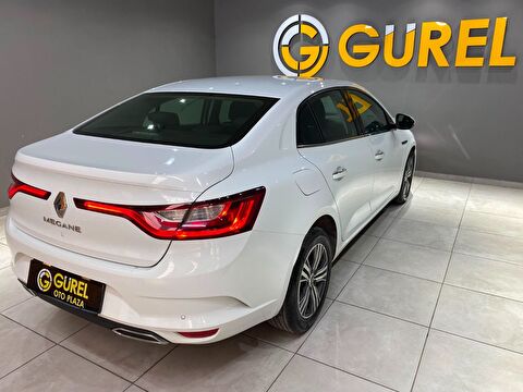 2023 Benzin Otomatik Renault Megane Beyaz Gürel Tasarım Aksesuar Otomotiv San. Tic. Ltd. Şti.