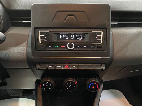 2022 Benzin Otomatik Renault Clio Beyaz Gürel Tasarım Aksesuar Otomotiv San. Tic. Ltd. Şti.