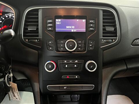 2022 Benzin Otomatik Renault Megane Beyaz Gürel Tasarım Aksesuar Otomotiv San. Tic. Ltd. Şti.