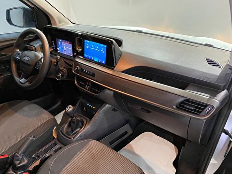 2024 Dizel Manuel Ford Tourneo Courier Beyaz Gürel Tasarım Aksesuar Otomotiv San. Tic. Ltd. Şti.