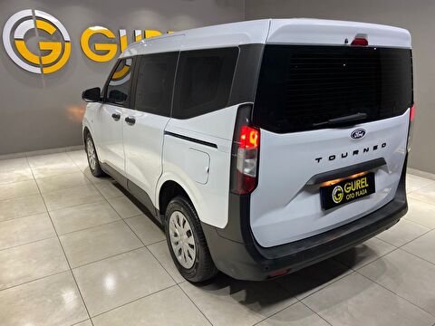 2024 Dizel Manuel Ford Tourneo Courier Beyaz Gürel Tasarım Aksesuar Otomotiv San. Tic. Ltd. Şti.