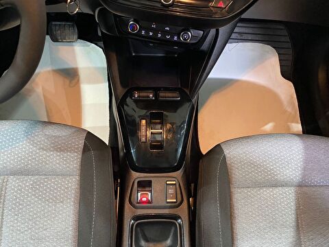 2025 Benzin Otomatik Opel Corsa Gümüş Gri Gürel Tasarım Aksesuar Otomotiv San. Tic. Ltd. Şti.