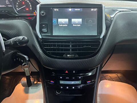 2015 Benzin Otomatik Peugeot 208 Gri Gürel Tasarım Aksesuar Otomotiv San. Tic. Ltd. Şti.