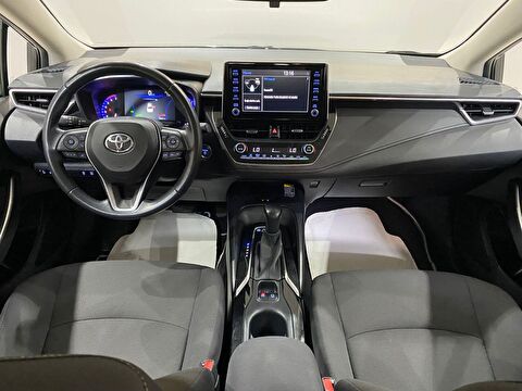 2022 Hybrid Otomatik Toyota Corolla Beyaz Gürel Tasarım Aksesuar Otomotiv San. Tic. Ltd. Şti.