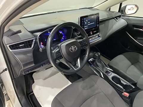 2022 Hybrid Otomatik Toyota Corolla Beyaz Gürel Tasarım Aksesuar Otomotiv San. Tic. Ltd. Şti.
