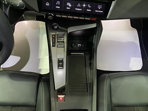 2025 Benzin Otomatik Peugeot 408 Kırmızı Gürel Tasarım Aksesuar Otomotiv San. Tic. Ltd. Şti.
