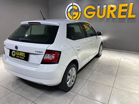 2016 Benzin Otomatik Skoda Fabia Beyaz Gürel Tasarım Aksesuar Otomotiv San. Tic. Ltd. Şti.
