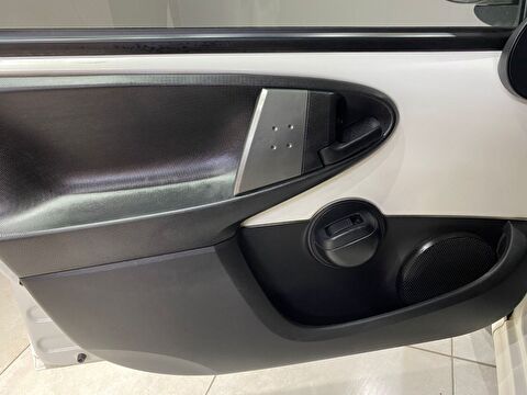 2013 Benzin Otomatik Citroen C1 Beyaz Gürel Tasarım Aksesuar Otomotiv San. Tic. Ltd. Şti.