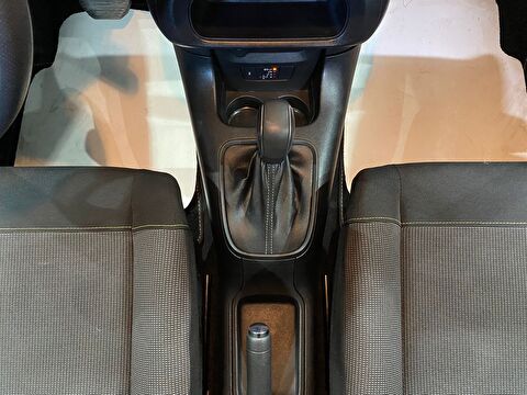 2024 Benzin Otomatik Citroen C3 Gri Gürel Tasarım Aksesuar Otomotiv San. Tic. Ltd. Şti.