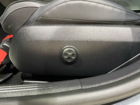 2023 MHEV Otomatik Mercedes-Benz C Gri Gürel Tasarım Aksesuar Otomotiv San. Tic. Ltd. Şti.