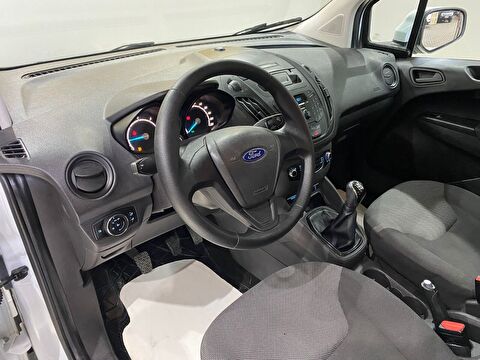 2017 Dizel Manuel Ford Tourneo Courier Journey Beyaz Gürel Tasarım Aksesuar Otomotiv San. Tic. Ltd. Şti.