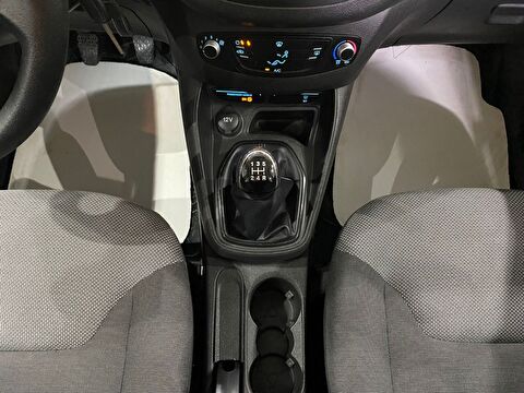 2017 Dizel Manuel Ford Tourneo Courier Journey Beyaz Gürel Tasarım Aksesuar Otomotiv San. Tic. Ltd. Şti.