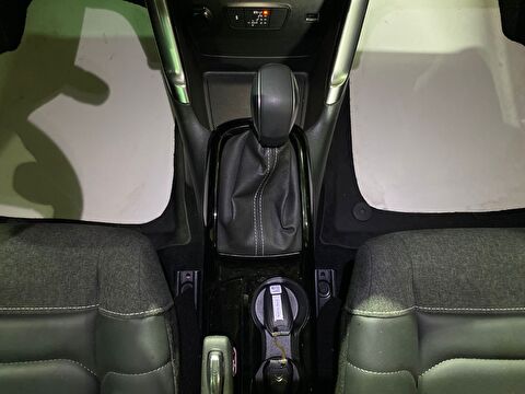 2021 Benzin Otomatik Citroen C3 AirCross Kırmızı Gürel Tasarım Aksesuar Otomotiv San. Tic. Ltd. Şti.