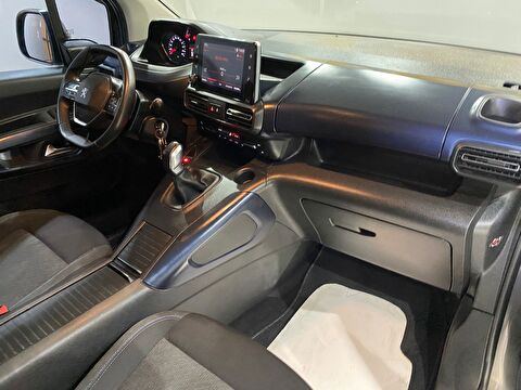 2021 Dizel Manuel Peugeot Rifter Gri Gürel Tasarım Aksesuar Otomotiv San. Tic. Ltd. Şti.