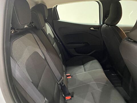 2026 Benzin Otomatik Renault Clio Gri Gürel Tasarım Aksesuar Otomotiv San. Tic. Ltd. Şti.