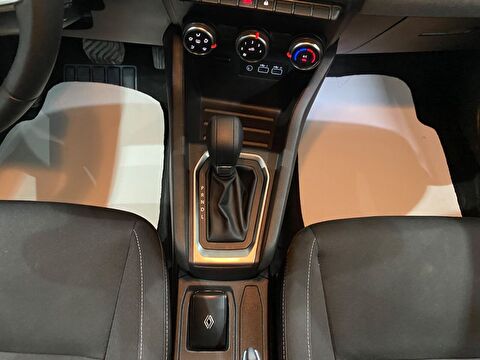 2026 Benzin Otomatik Renault Clio Beyaz Gürel Tasarım Aksesuar Otomotiv San. Tic. Ltd. Şti.