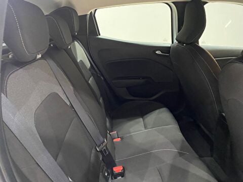 2026 Benzin Otomatik Renault Clio Beyaz Gürel Tasarım Aksesuar Otomotiv San. Tic. Ltd. Şti.