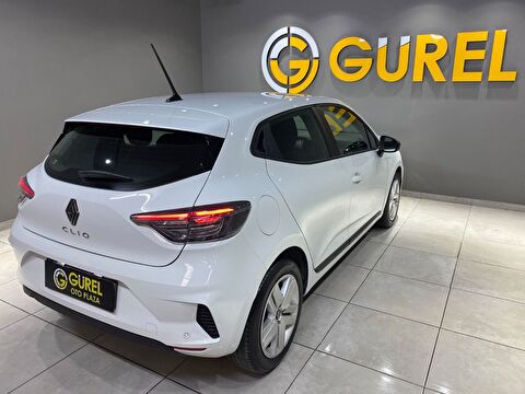 2026 Benzin Otomatik Renault Clio Beyaz Gürel Tasarım Aksesuar Otomotiv San. Tic. Ltd. Şti.