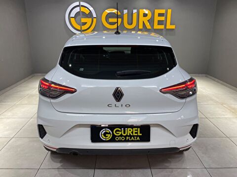 2026 Benzin Otomatik Renault Clio Beyaz Gürel Tasarım Aksesuar Otomotiv San. Tic. Ltd. Şti.