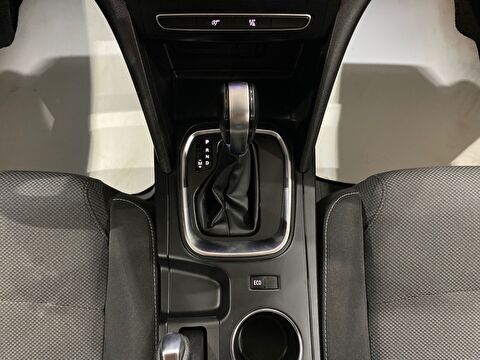 TaksitliOto.Net | 2.El Renault Megane Sedan 1.3 TCe Joy EDC | Otomatik & Benzin | Gri | İzmir.2el 2022 Benzin Otomatik Renault Megane Gri Gürel Tasarım Aksesuar Otomotiv San. Tic. Ltd. Şti.