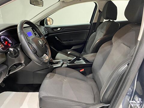 TaksitliOto.Net | 2.El Renault Megane Sedan 1.3 TCe Joy EDC | Otomatik & Benzin | Gri | İzmir.2el 2022 Benzin Otomatik Renault Megane Gri Gürel Tasarım Aksesuar Otomotiv San. Tic. Ltd. Şti.