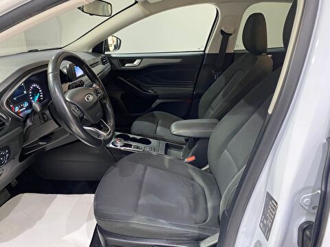 2018 Dizel Otomatik Ford Focus Beyaz Gürel Tasarım Aksesuar Otomotiv San. Tic. Ltd. Şti.