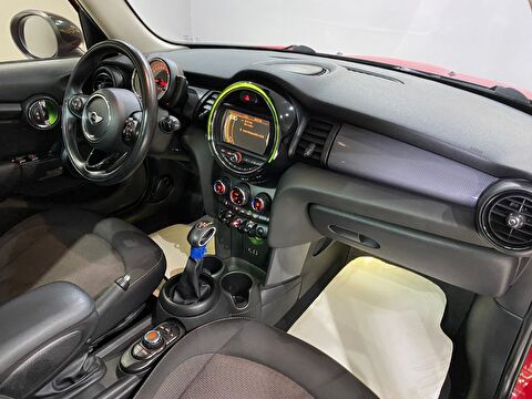2017 Benzin Otomatik Mini Cooper Kırmızı Gürel Tasarım Aksesuar Otomotiv San. Tic. Ltd. Şti.
