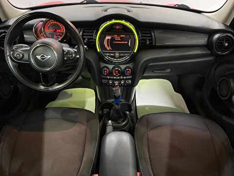 2017 Benzin Otomatik Mini Cooper Kırmızı Gürel Tasarım Aksesuar Otomotiv San. Tic. Ltd. Şti.