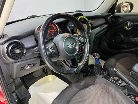 2017 Benzin Otomatik Mini Cooper Kırmızı Gürel Tasarım Aksesuar Otomotiv San. Tic. Ltd. Şti.