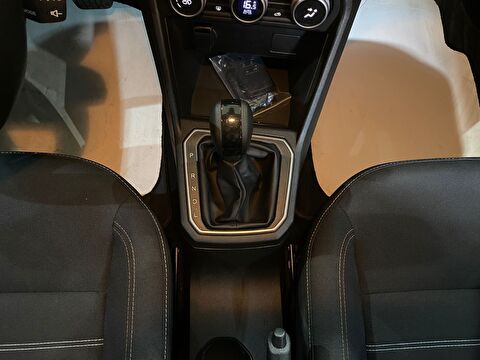 2023 Benzin Otomatik Dacia Sandero Yeşil Gürel Tasarım Aksesuar Otomotiv San. Tic. Ltd. Şti.