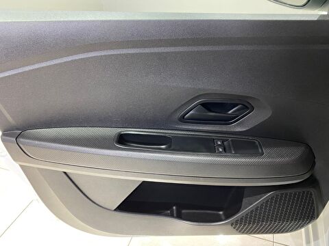 2021 Benzin Otomatik Renault Taliant Beyaz Gürel Tasarım Aksesuar Otomotiv San. Tic. Ltd. Şti.