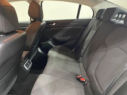 2023 Benzin Otomatik Renault Megane Beyaz Gürel Tasarım Aksesuar Otomotiv San. Tic. Ltd. Şti.