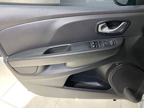 2019 Benzin Manuel Renault Clio Beyaz Gürel Tasarım Aksesuar Otomotiv San. Tic. Ltd. Şti.